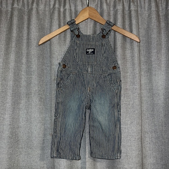 Size 9 Month Infant OshKosh Classic Railroad Stripe Overalls EUC - Picture 1 of 9